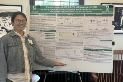 Aisha presents a poster at the bioMT EAC meeting!