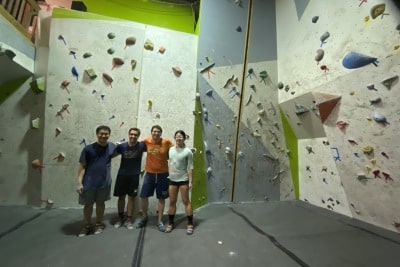 Lee Lab Goes Rock Climbing